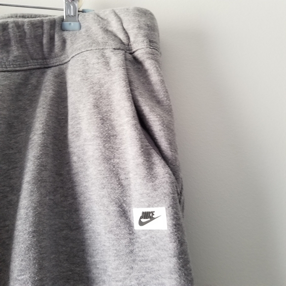 Nike Tech Fleece Gray Jogger Pants Sweatpants - Picture 4 of 9